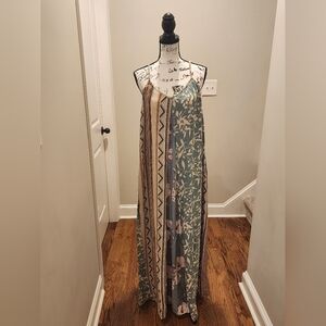 GGIO USA Leaf Print Maxi Dress